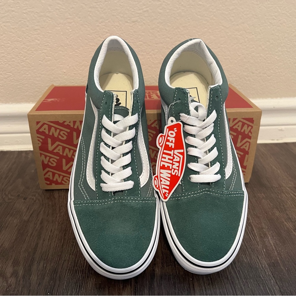 NWT Vans Old Skool Skate Shoe - Duck Green - Women’s 7.5 / Men’s 6.0